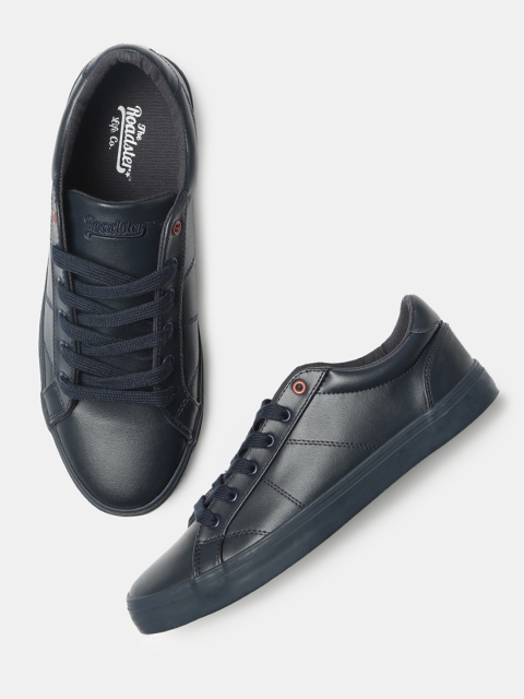 

Roadster Men Navy Blue Sneakers