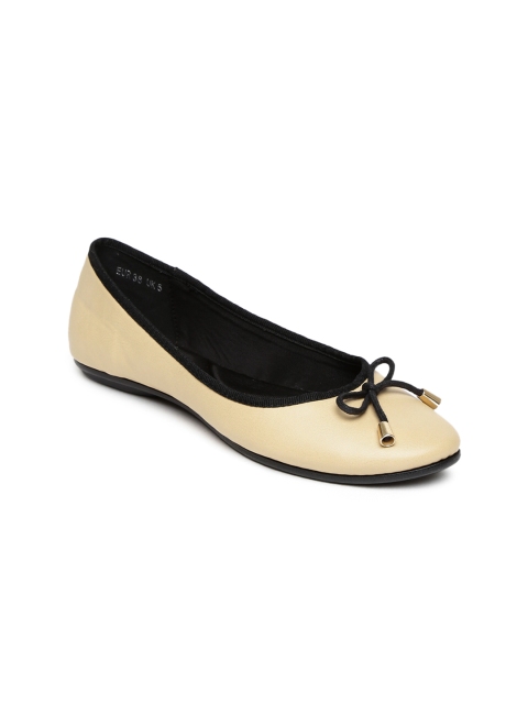 

Monrow Women Beige Ballerinas with Bow Detail