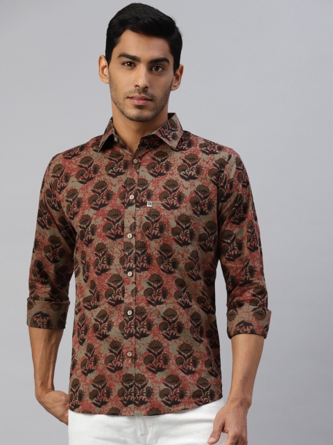 

Readiprint Fashions Men Khaki & Red Ethnic Motifs Printed Casual Shirt