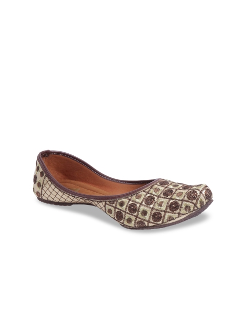 

Ta Chic Women Gold-Toned Ethnic Mojaris Flats