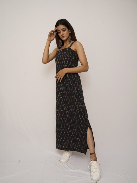 

Threeness Women Black & Maroon Maxi Dress