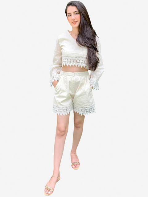 

Alaya By Stage3 Women White Loose Fit Shorts
