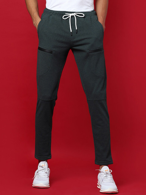 

Campus Sutra Men Green Track Pants