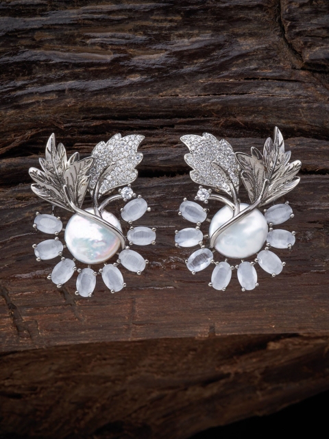 

Kushal's Fashion Jewellery Silver-Toned & Grey Leaf Shaped Studs Earrings
