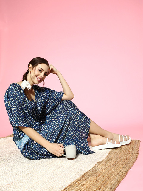 

Vemante Blue Geometric Bohemian Eclectic Nightdress