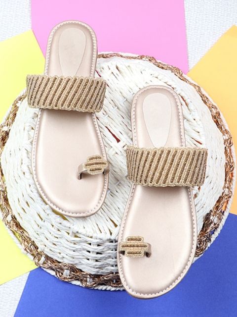 

THE WHITE POLE Women Gold-Toned Embellished Ethnic One Toe Flats