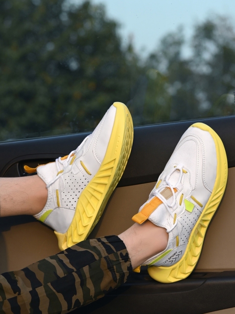 

AfroJack Men Yellow Colourblocked Suede Sneakers