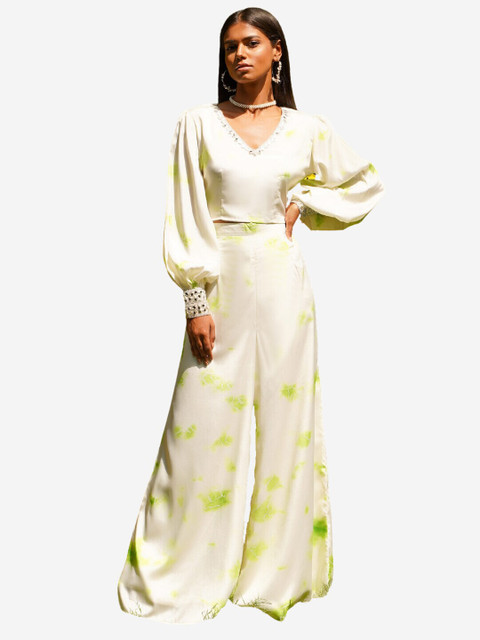 

Alaya By Stage3 Women Green Tie & Dye Crepe Styled Back Crop Top