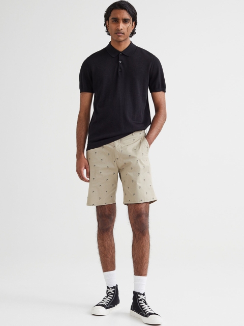 

H&M Men Beige Solid Regular Fit Chino Shorts
