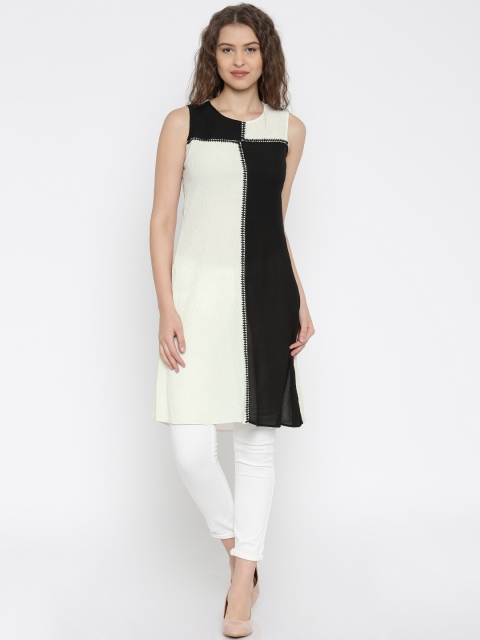 

Fusion Beats Women White & Black Colourblocked Straight Kurta