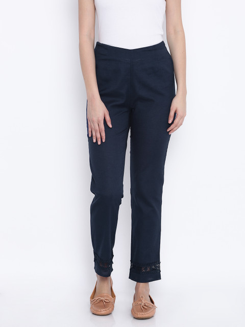 

Fusion Beats Women Navy Solid Regular Trousers, Navy blue