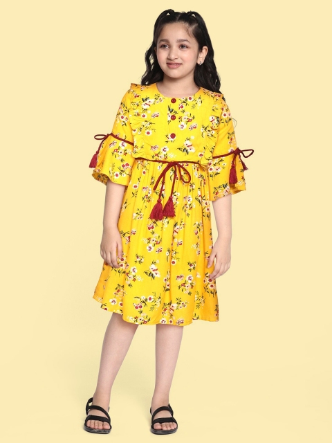 

Bella Moda Girls Yellow & White Floral A-Line Dress