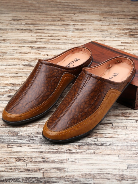 

Woakers Men Brown Textured Mules