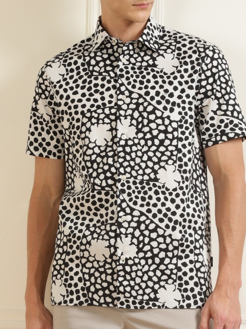 

Ted Baker Men Black & White Floral Printed Casual Shirt