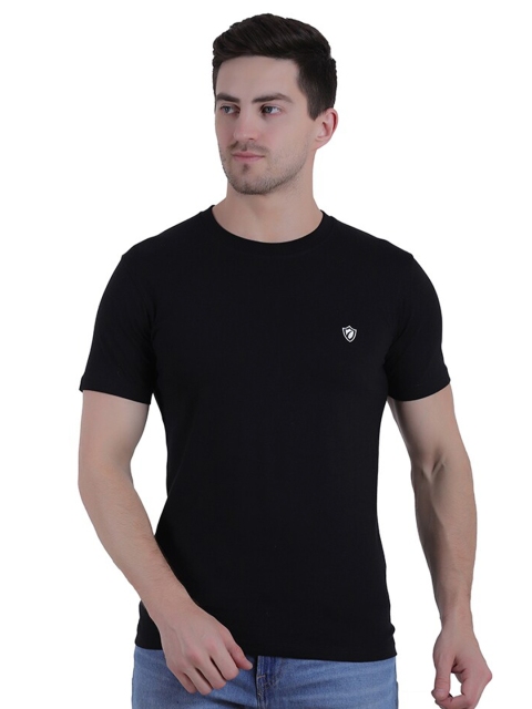 

Kawach Men Black Cotton Antimicrobial Outdoor T-shirt