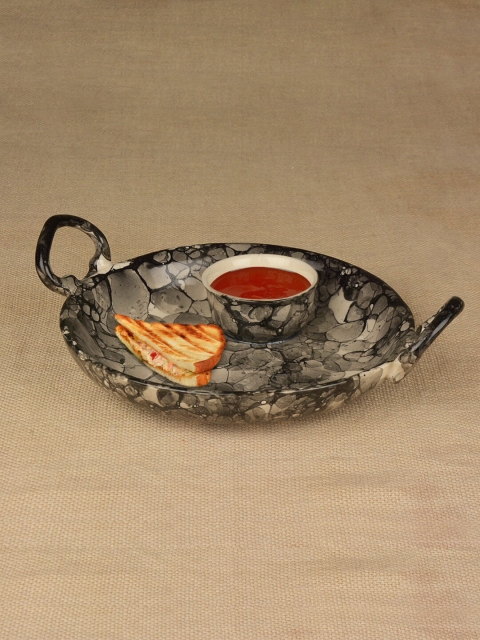 

StyleMyWay Grey Luster Platter with Fixed Bowl Serveware