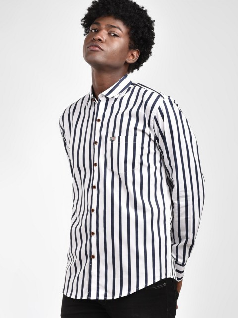 

MR KAMEEJ Men Multicoloured Classic Slim Fit Striped Casual Shirt, Multi