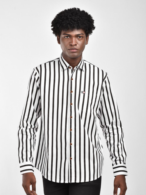

MR KAMEEJ Men Multicoloured Classic Slim Fit Horizontal Stripes Striped Casual Shirt, Multi