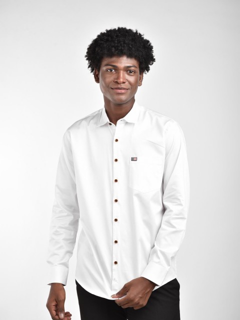 

MR KAMEEJ Men White Classic Slim Fit Casual Shirt