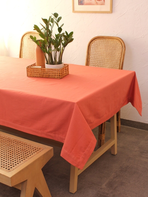 

House This Rust Cotton 4-Seater Table Cover