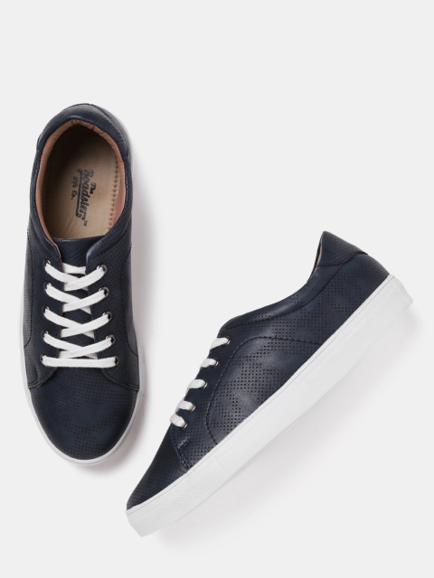 

Roadster Women Navy Textured Sneakers, Navy blue