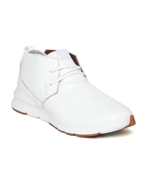 

DC Men White ASHLAR LE Mid-Top Sneakers