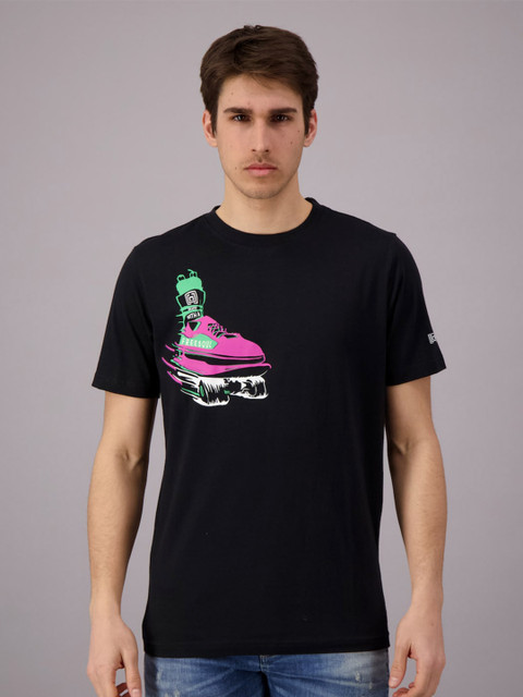 

FREESOUL Men Black Printed Pure Cotton T-shirt
