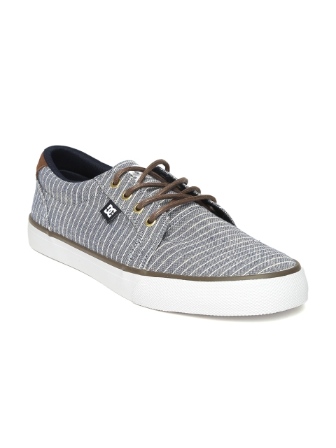 

DC Men Navy Blue Striped Sneakers
