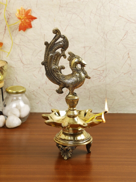 

Imli Street Gold-Toned Brass 3 Legs Lamp