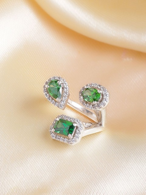 

Hiara Jewels 92.5 Sterling Silver Rhodium-Plated & Green CZ-Studded Finger Ring