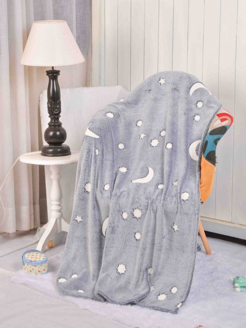 

POPLINS Grey & Off White Muslin Fabric Self Design Glow in the Dark Single Bed Blanket