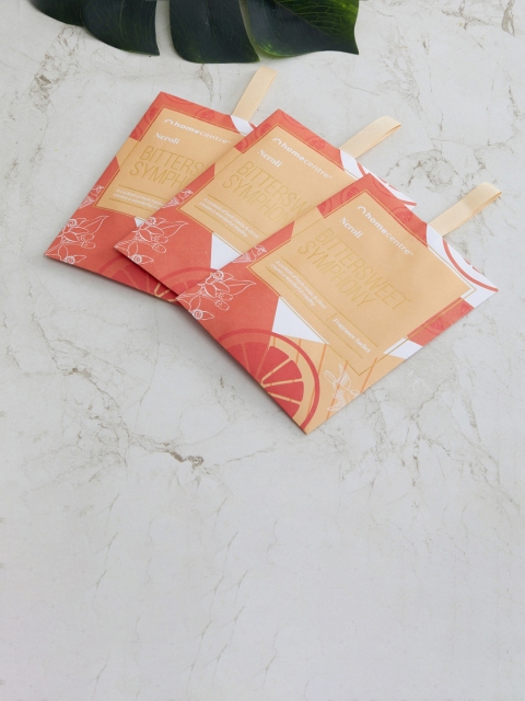 

Home Centre Set Of 3 Yellow Bittersweet Symphony Home Fragrance Sachet