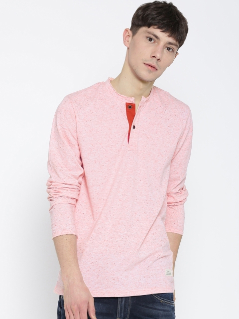 

United Colors of Benetton Men Pink Solid Henley Neck T-shirt