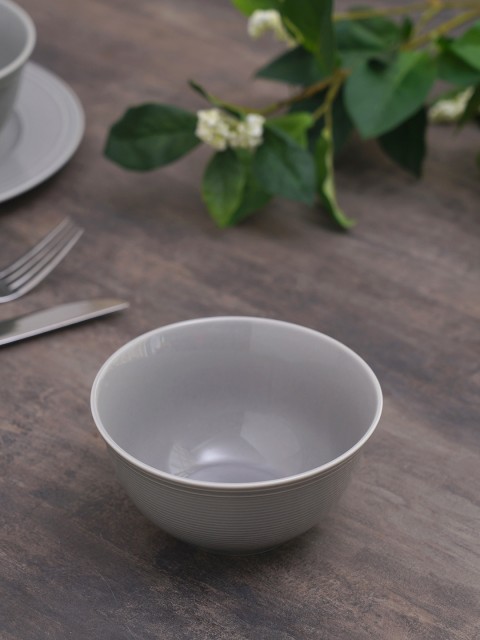 

Pure Home and Living Grey Solid Porcelain Bowls Set Of 2