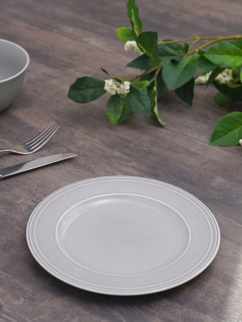 

Pure Home and Living Set of 2 Grey Rhythm Dessert Plates