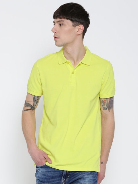 

United Colors of Benetton Men Lime Green Solid Polo Collar T-shirt
