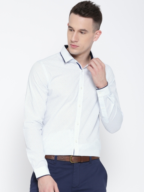 

United Colors of Benetton Men White Checked Casual Shirt