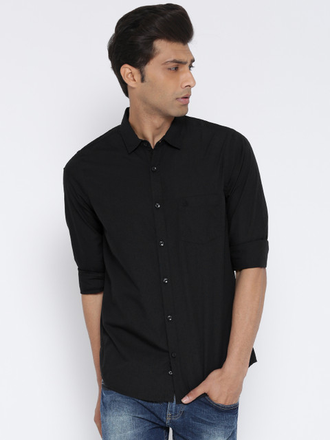 

United Colors of Benetton Men Black Solid Casual Shirt