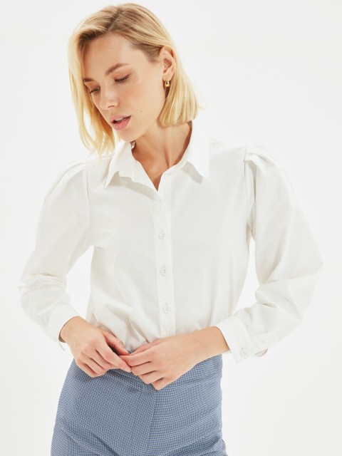 

Trendyol Women Off White Cotton Puff Sleeve Casual Shirt