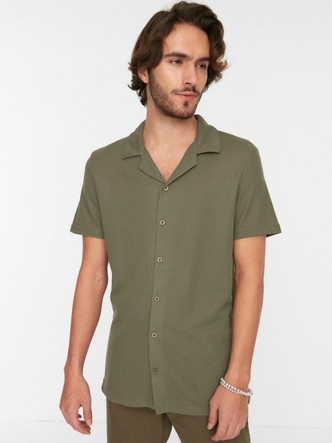 

Trendyol Men Olive Green Solid Casual Shirt