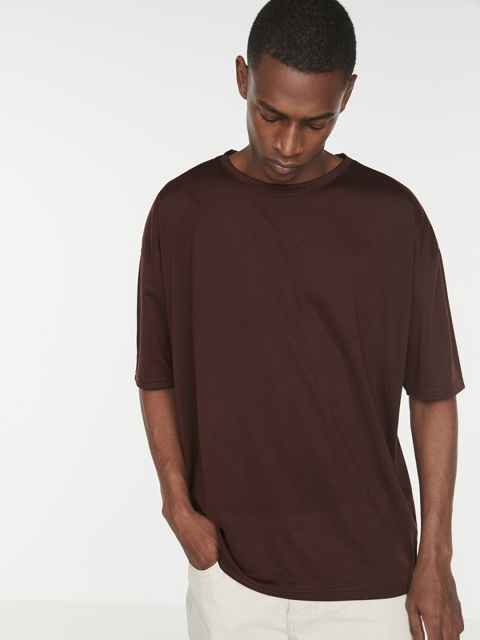 

Trendyol Men Brown Solid Oversized T-shirt