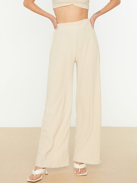 

Trendyol Women Off White Wide Leg Knitted Trousers