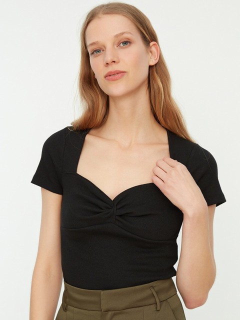 

Trendyol Women Black Ribbed Sweetheart Neck Top