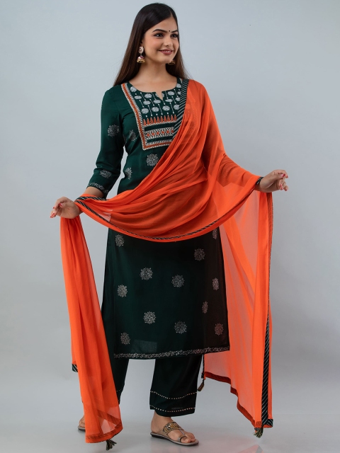 

GULMOHAR JAIPUR Women Green Yoke Design Regular Kurti with Trousers & With Dupatta