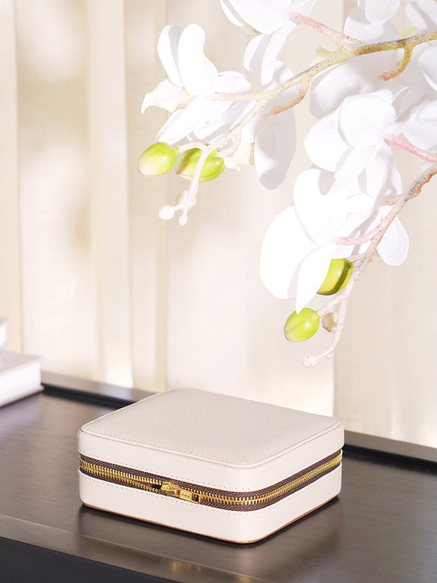 

Pure Home and Living Beige Jewellery Organiser