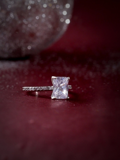 

Hiara Jewels Women Silver Emerald Cut Engagement Solitaire Ring