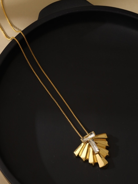 

shaze Gold-Plated Cubic Zirconia Sphinx Pendant