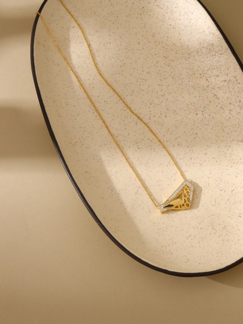 

shaze Gold-Plated White CZ-Studded Pendant With Chain