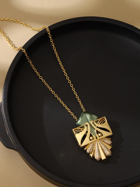 

shaze Green Ferngreen Cage Pendant With Chain