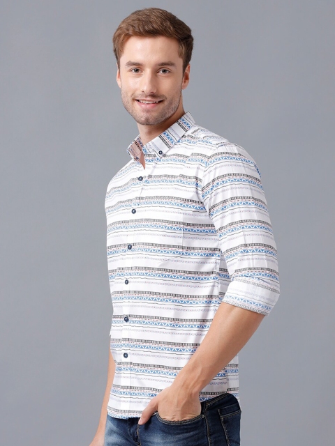 

YOVISH Men White Smart Slim Fit Horizontal Stripes Striped Semiformal Shirt